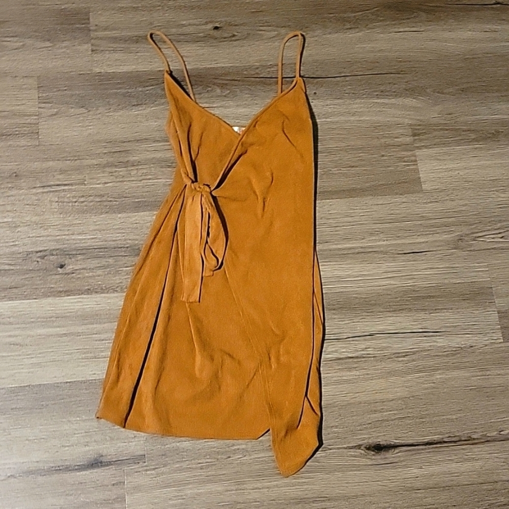 Brown dress